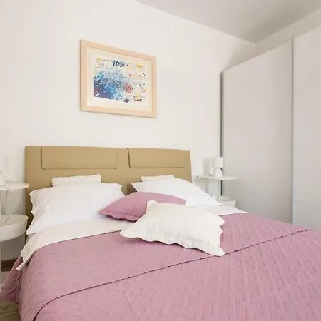 Apartmani Nikola Baska Voda Exterior photo