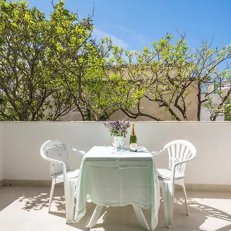 Apartmani Nikola Baska Voda Exterior photo