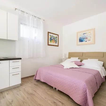 Apartmani Nikola Baska Voda Exterior photo