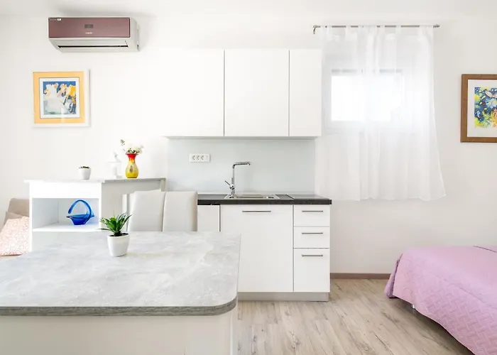 Apartmani Nikola