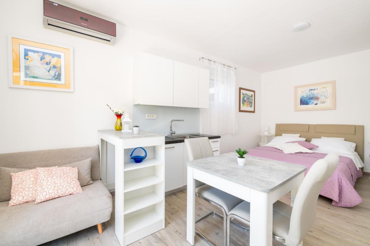 Nikola Apartament